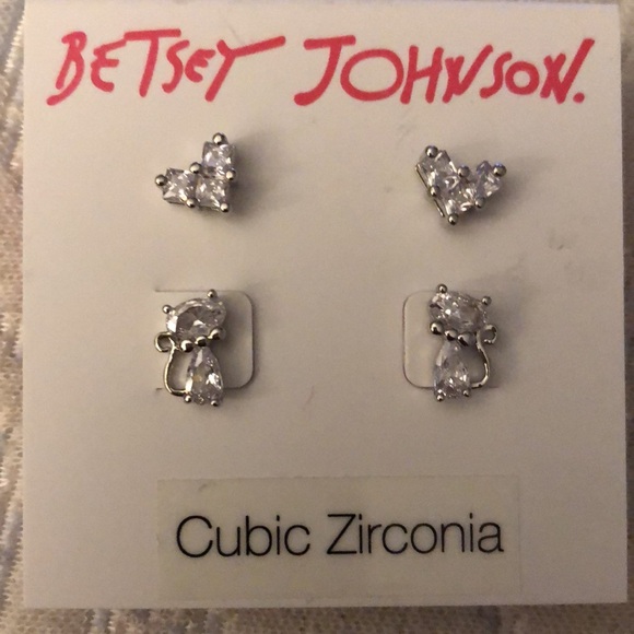 Betsey Johnson Silver Tone Heart & Cat Stud Earring Set CZ Accents NWT - Picture 7 of 12